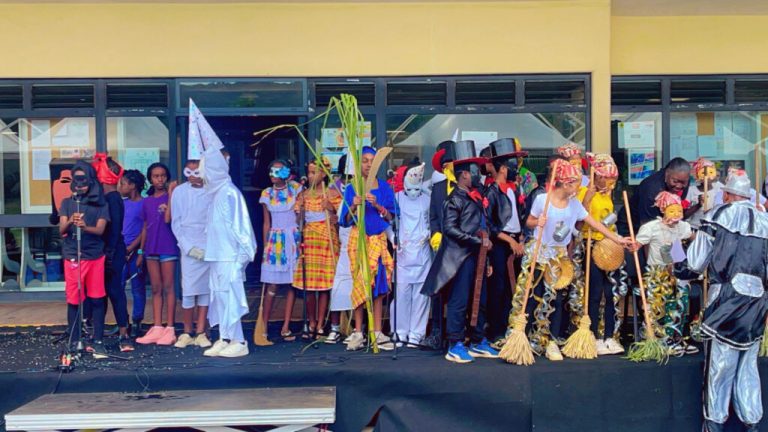 Les Timouns font leur carnaval - Actualités - PAEI Guyane